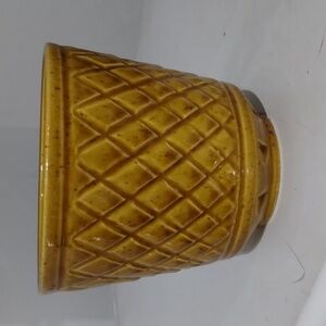 HAEGAR Gold Ceramic Planter Basket Weave Round Vintage